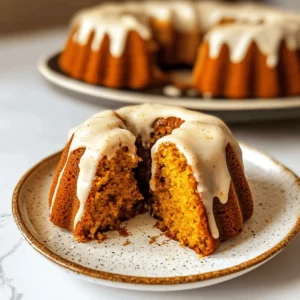 Mini Pumpkin Spice Bundt Cakes